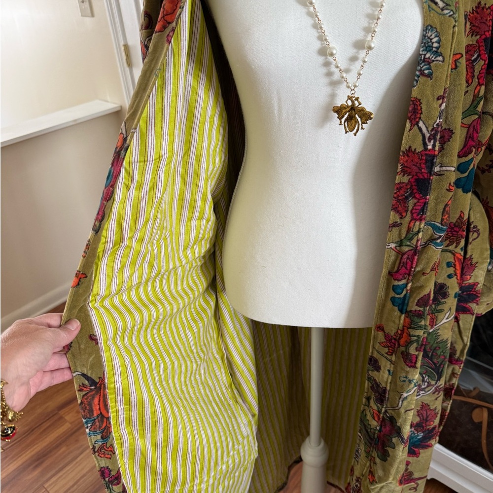 Floral Patterned Long Sweater Cardigan - Picture 3 of 12